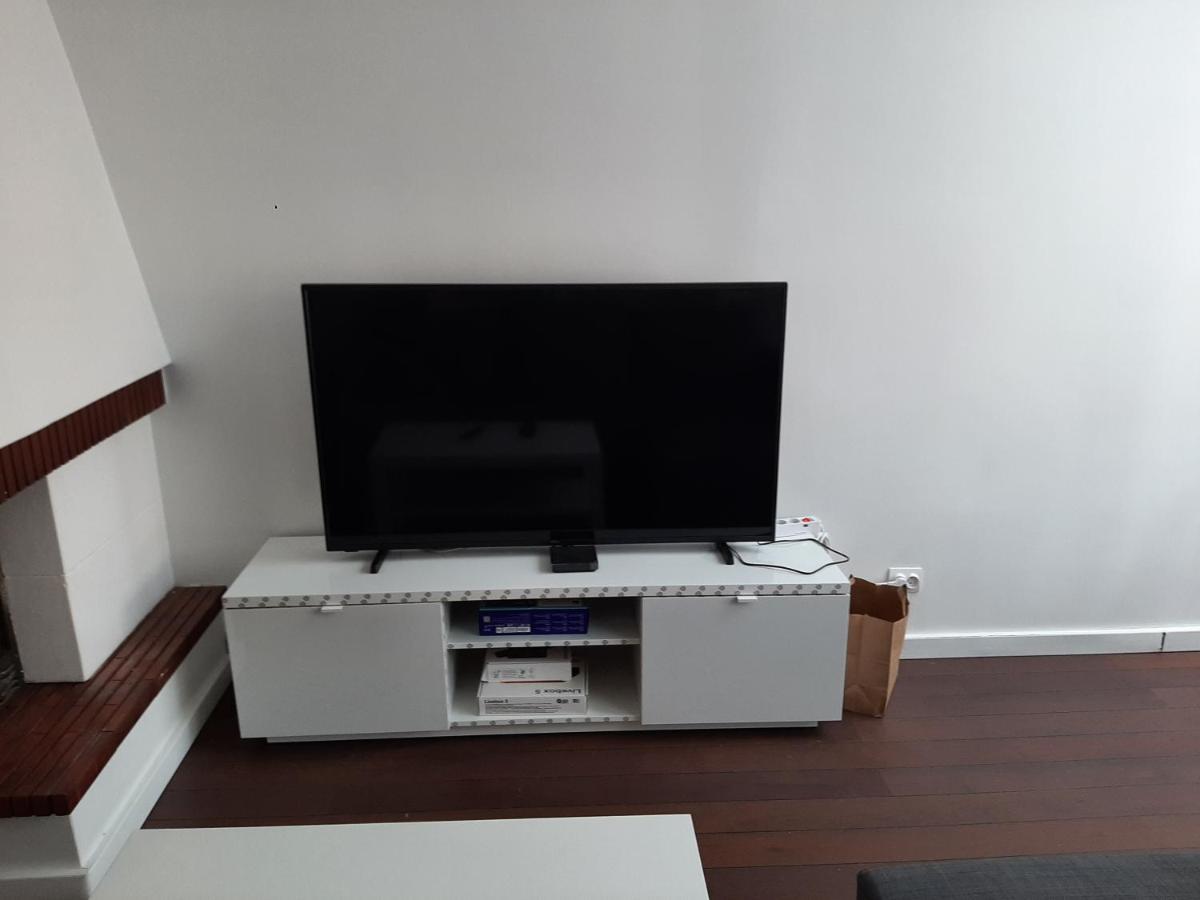 Pratique Et Calme Dans Centre De Evry Apartment Courcouronnes Exterior photo